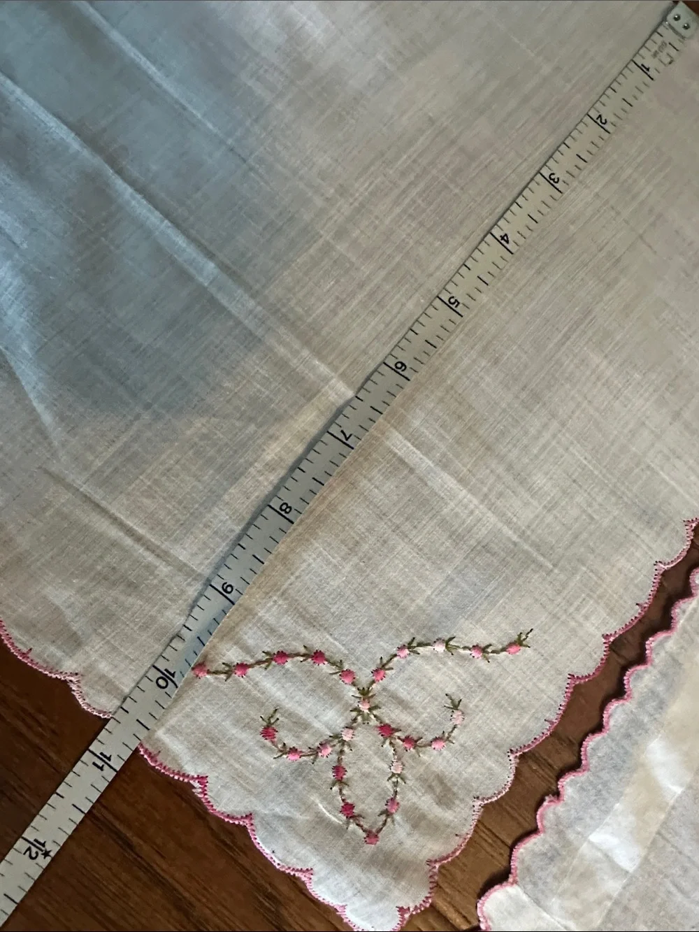 Vintage Set of 4 Embroidered Linen hankies with Yellow and Pink Accents
